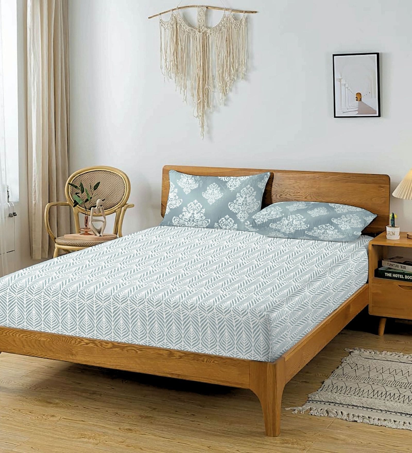 White & Green Glace Cotton Printed Elastic Fitted King Bedsheet With 2 Pillow Covers