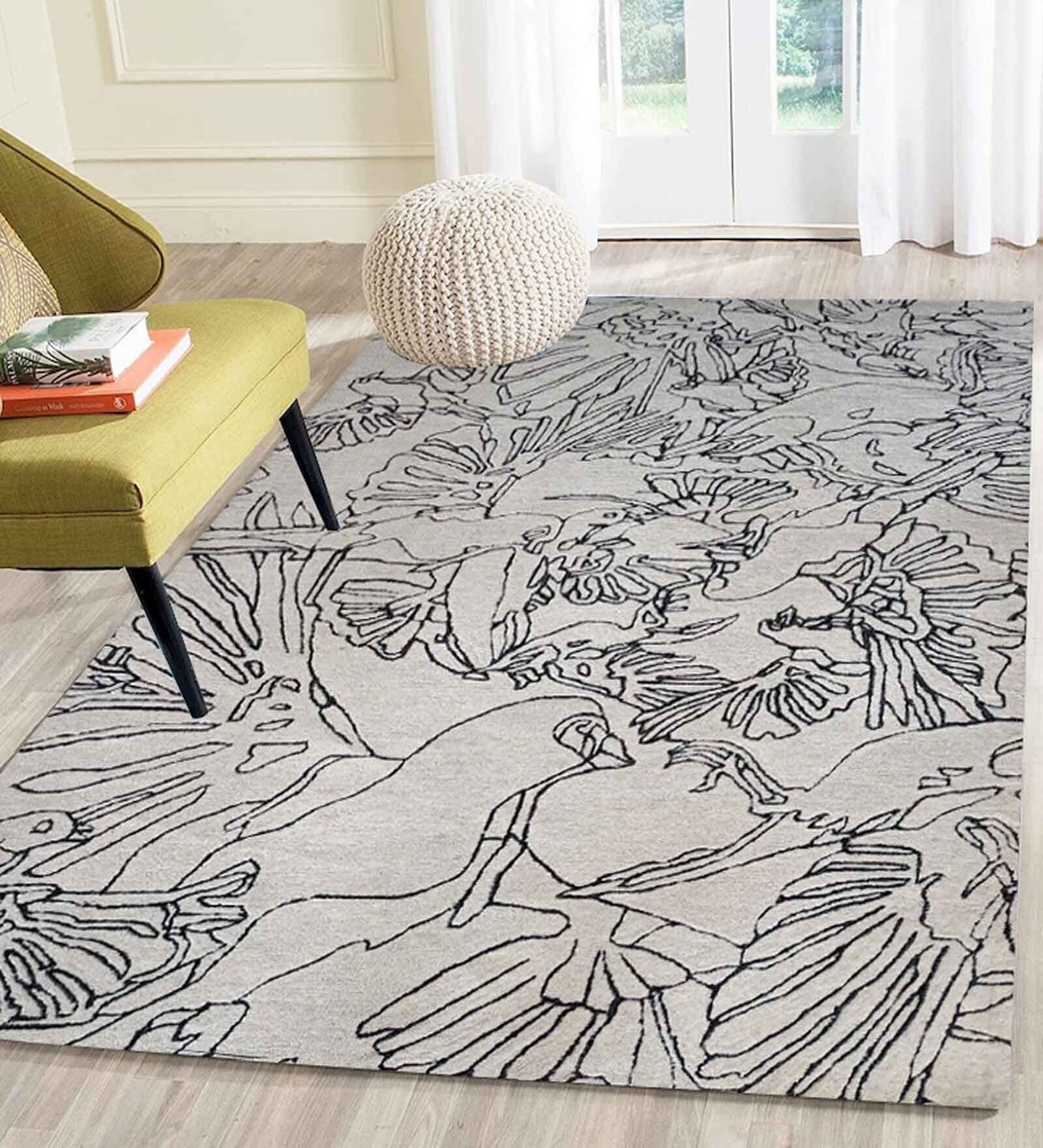 White Abstract Wool 5 ft x 7 ft Hand Tufted Carpet