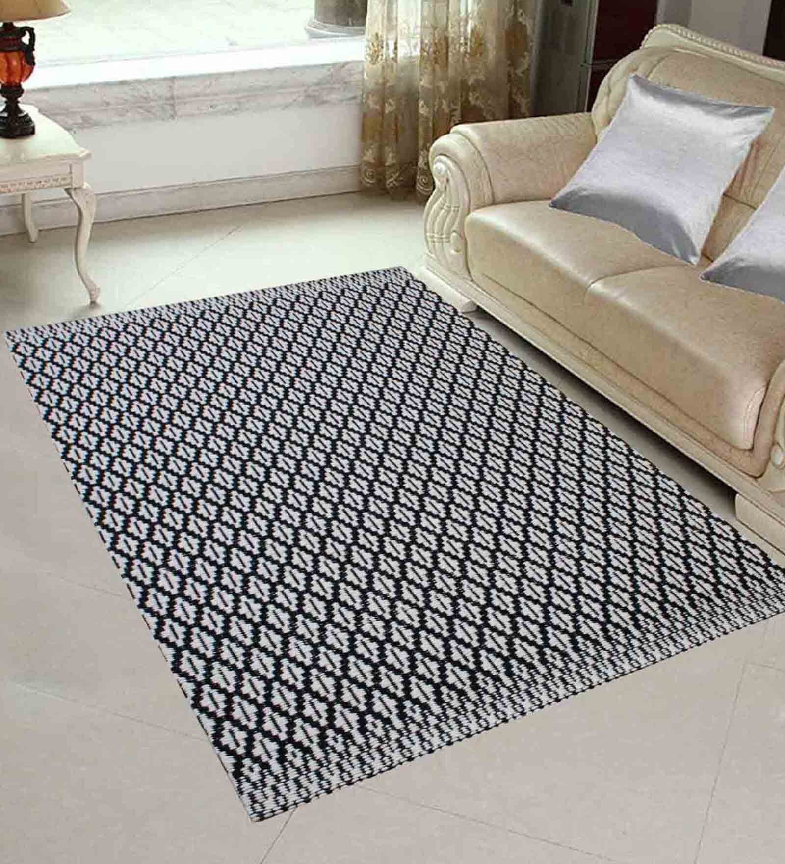 White and Black Sarov Abstract Wool 5ft x 8ft Hand Woven Carpet