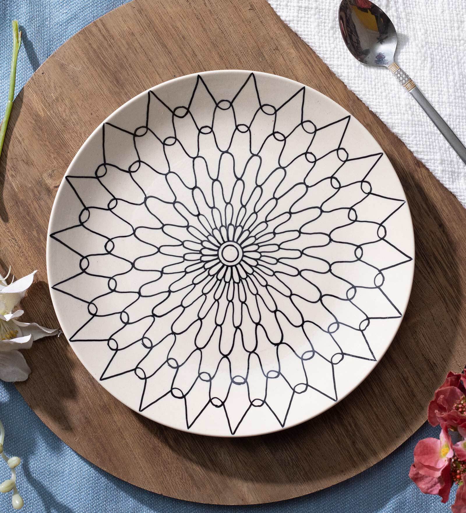 Petal 10.5 Inch White & Grey Ceramic Dinner Plate