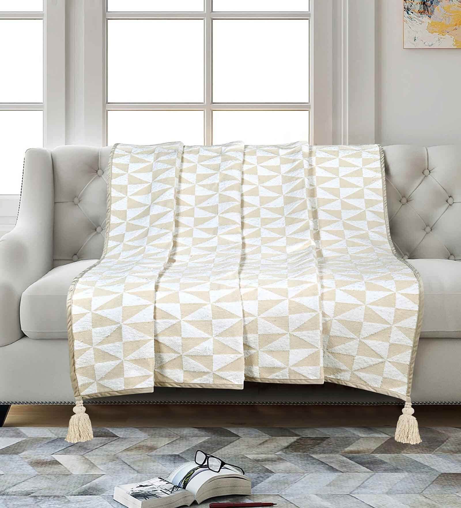 White Cotton and Polyester Geometric 55 x 49 Inches Throw