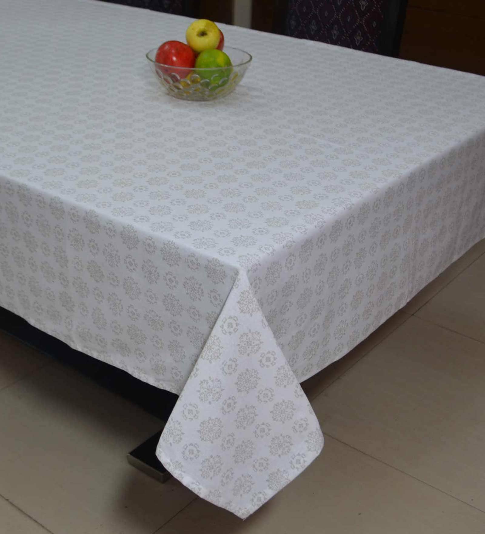 Floral Pattern White Cotton 89X55 Inch Table Cloth