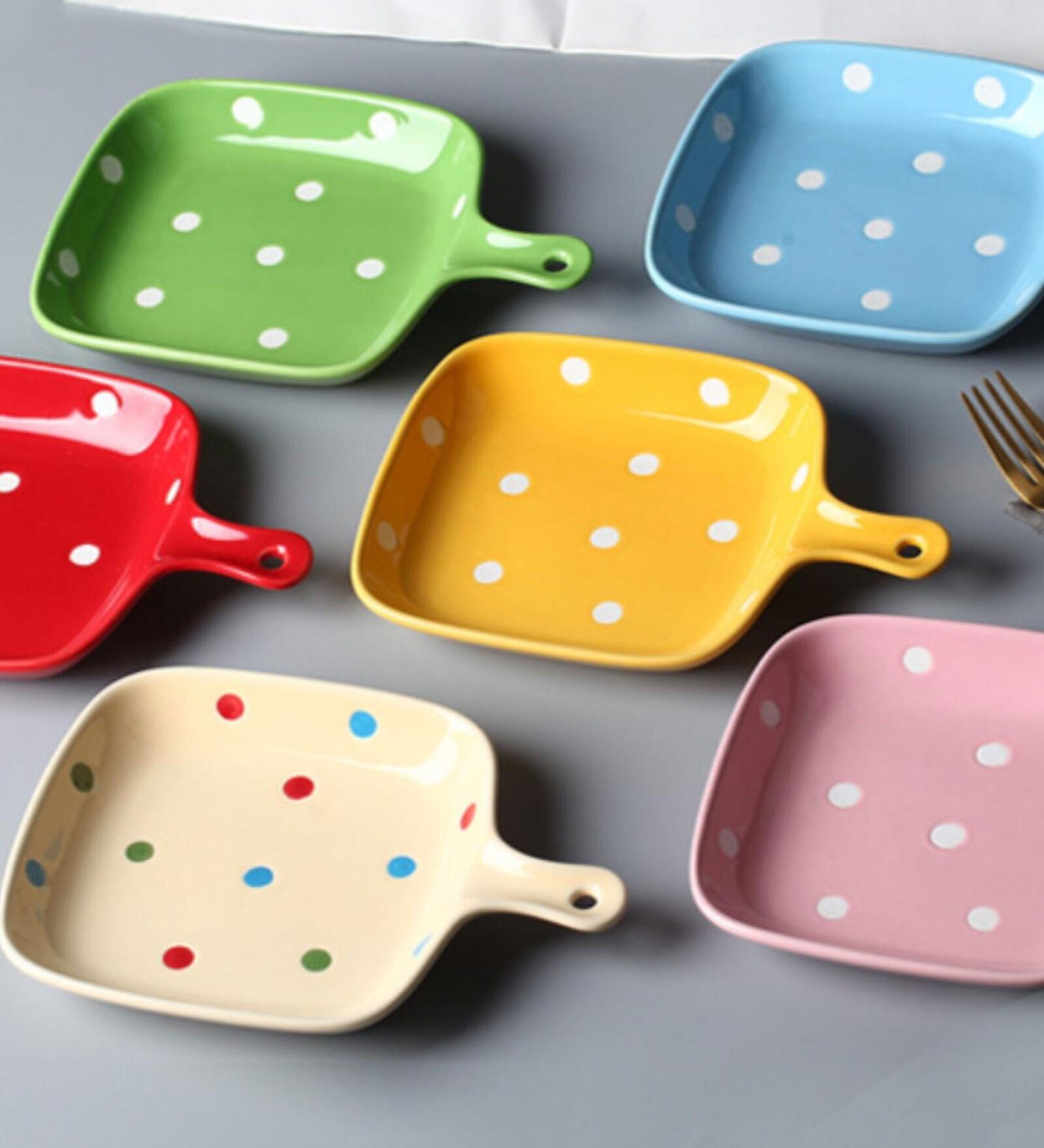 White Dots Ceramic Baking Plate