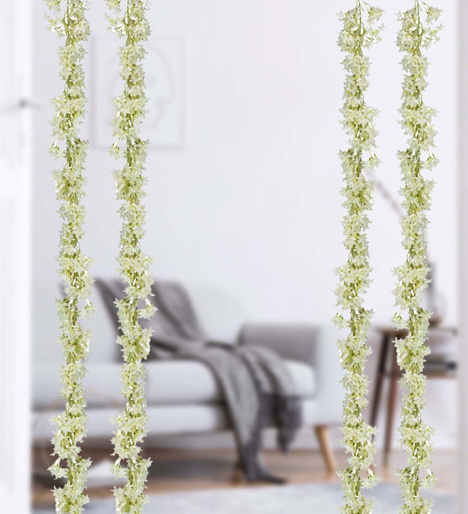 White Fabric Liliac Creeper Artificial Flowers