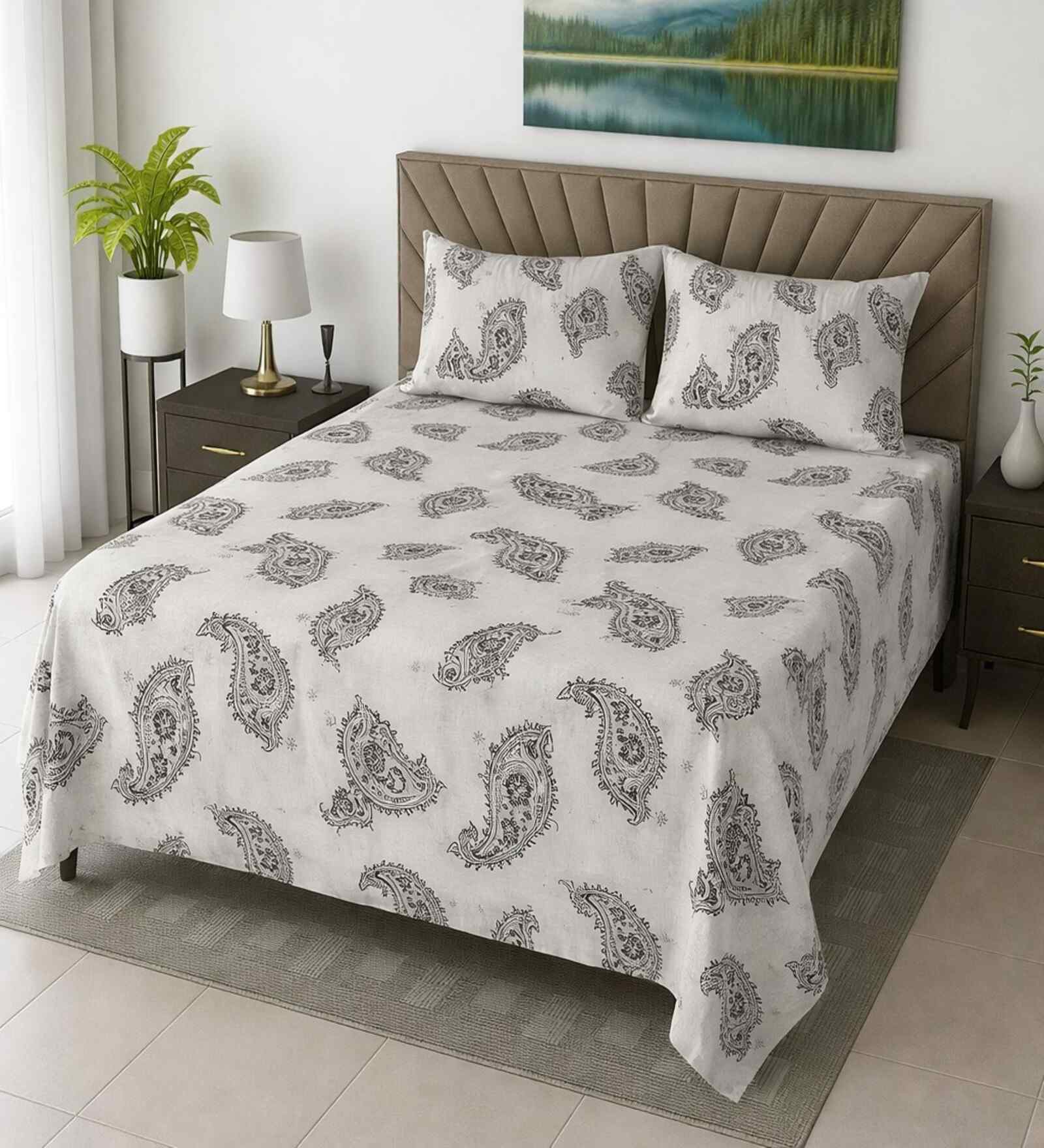 White Floral 330 Tc Cotton Super King Size Bedsheet With 2 Pillow Covers