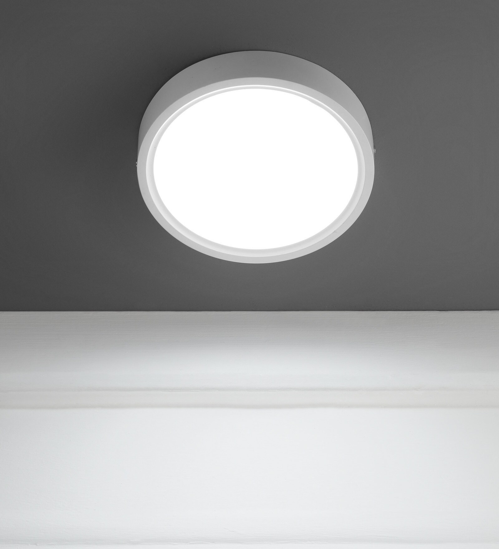 White 18 Watts LED Aluminium Round Panel Light