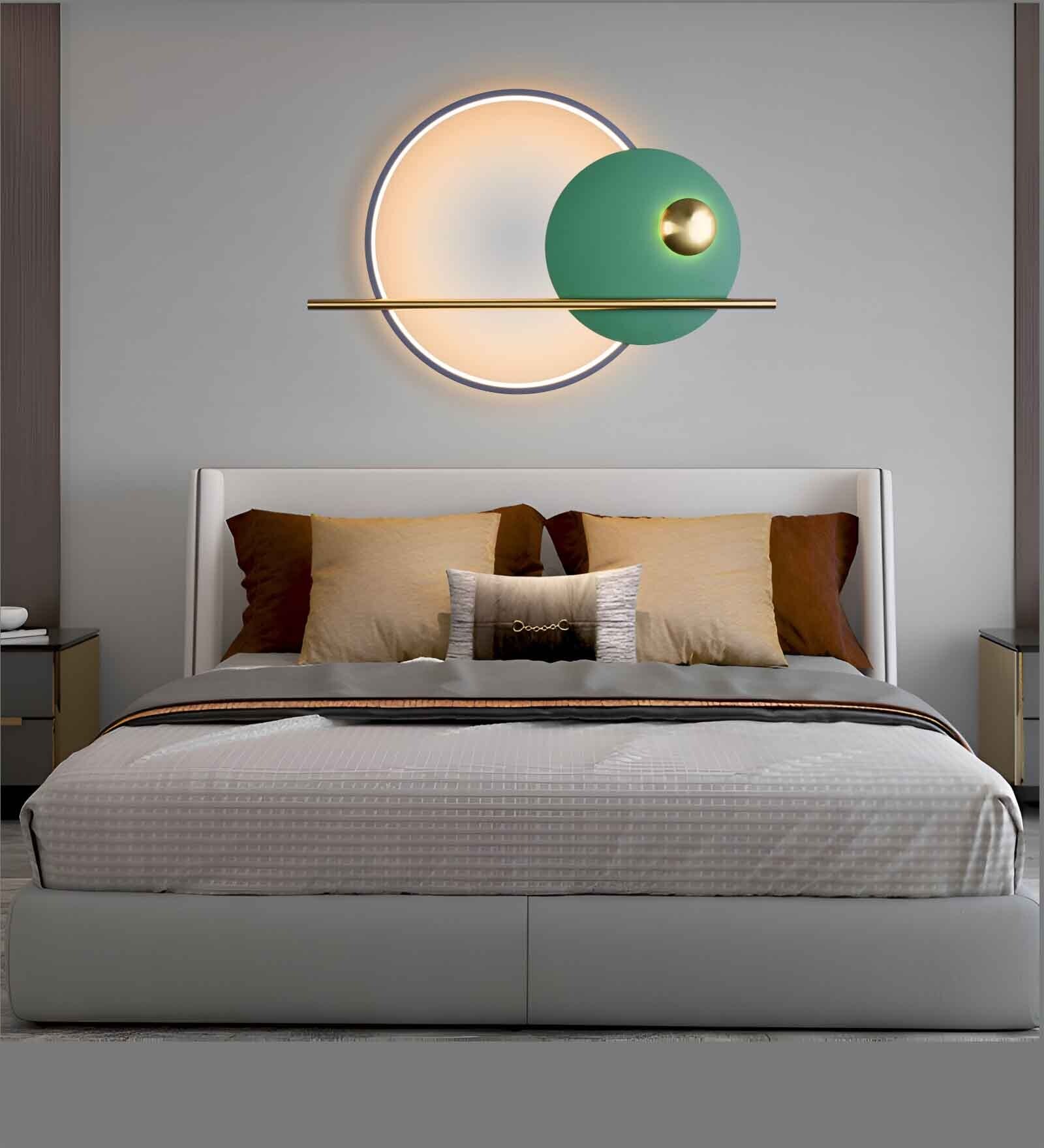 White Metal Ginata Wall Lamp