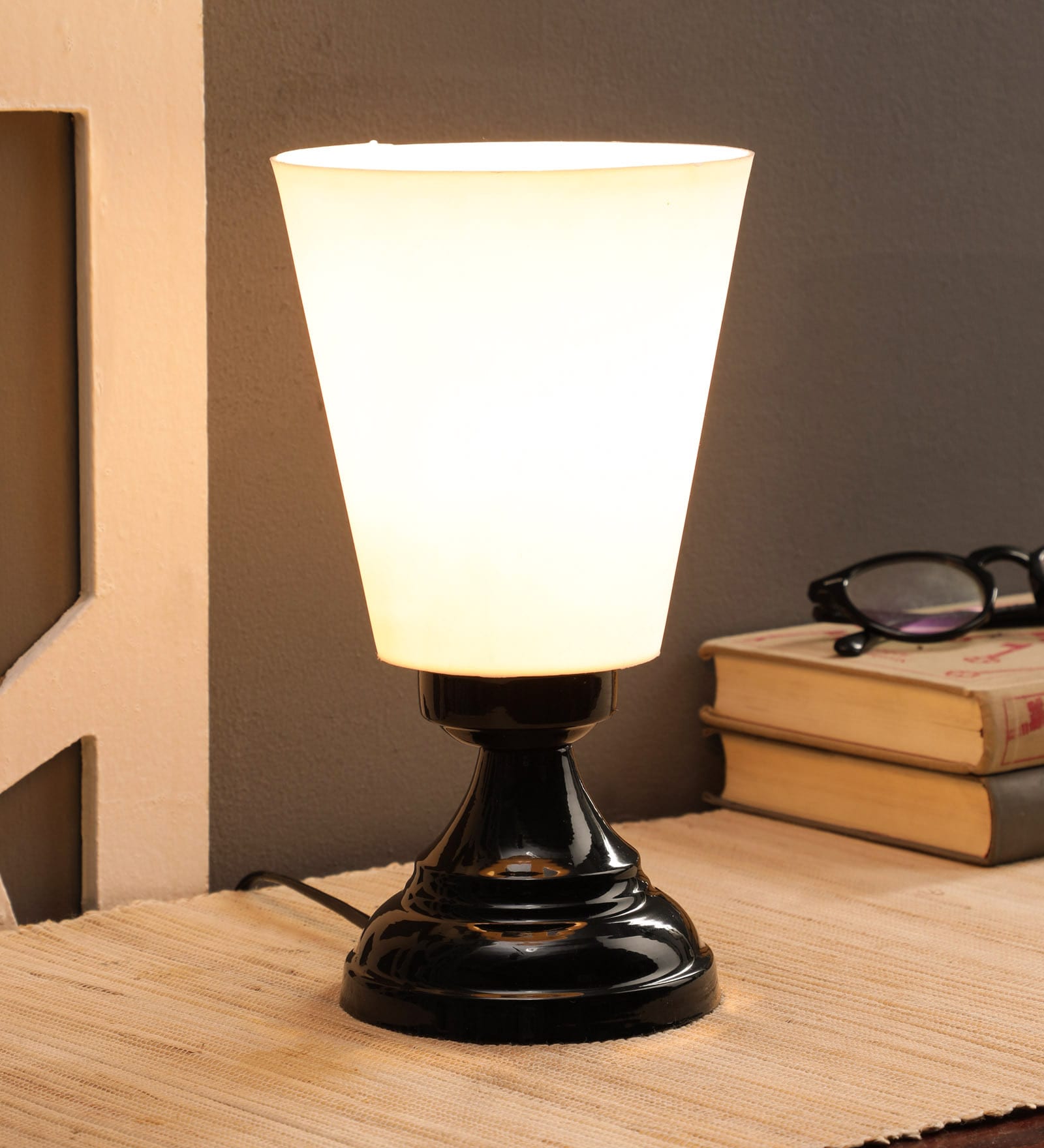 Noel White Plastic Shade Table Lamp With Metal Base
