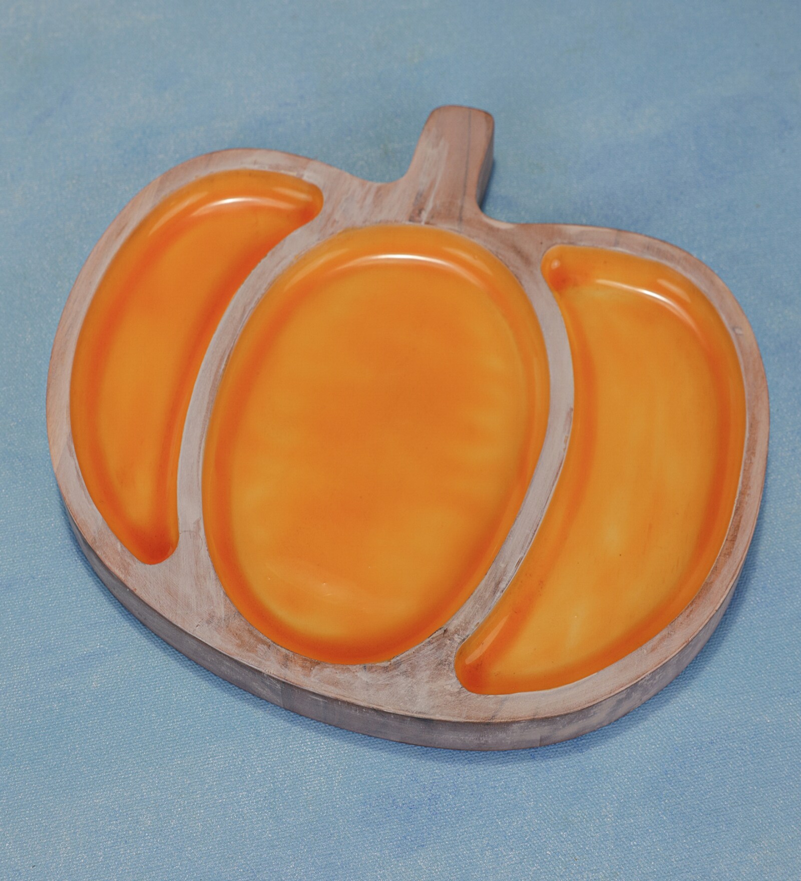 White Pumpkin-Shaped Acacia Wood  Appetizer Platter