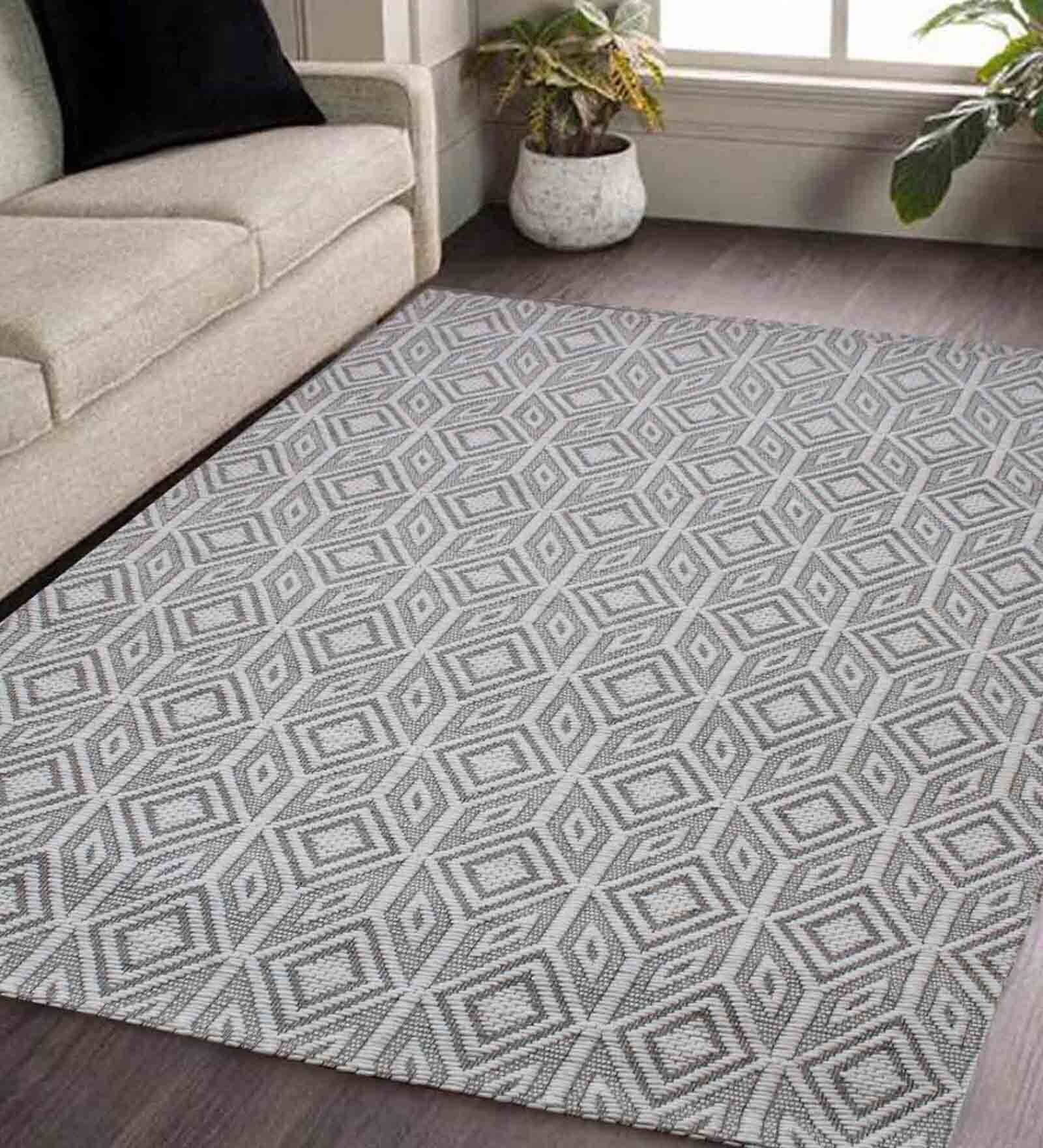 White Saratov Geometric Wool 4ft x 6ft Hand Woven Carpet