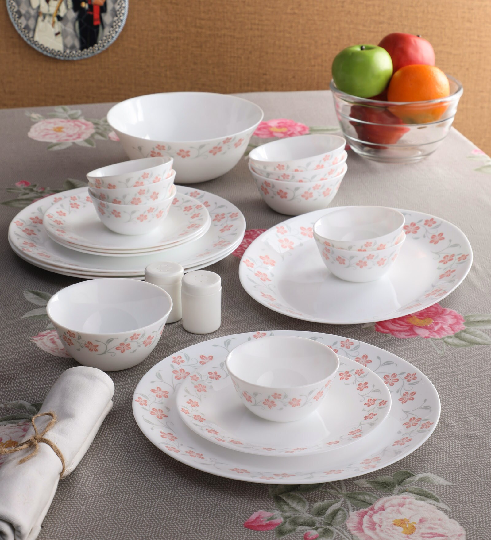 Diva Royal Twirls Opalware Dinner Set