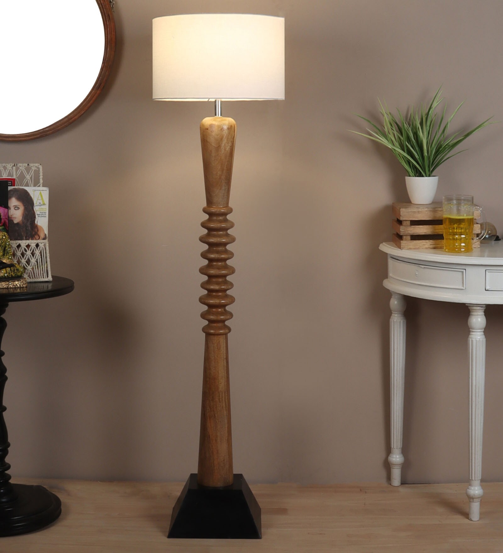 Shiny White Cotton Shade Club Floor Lamp With Mango wood Base