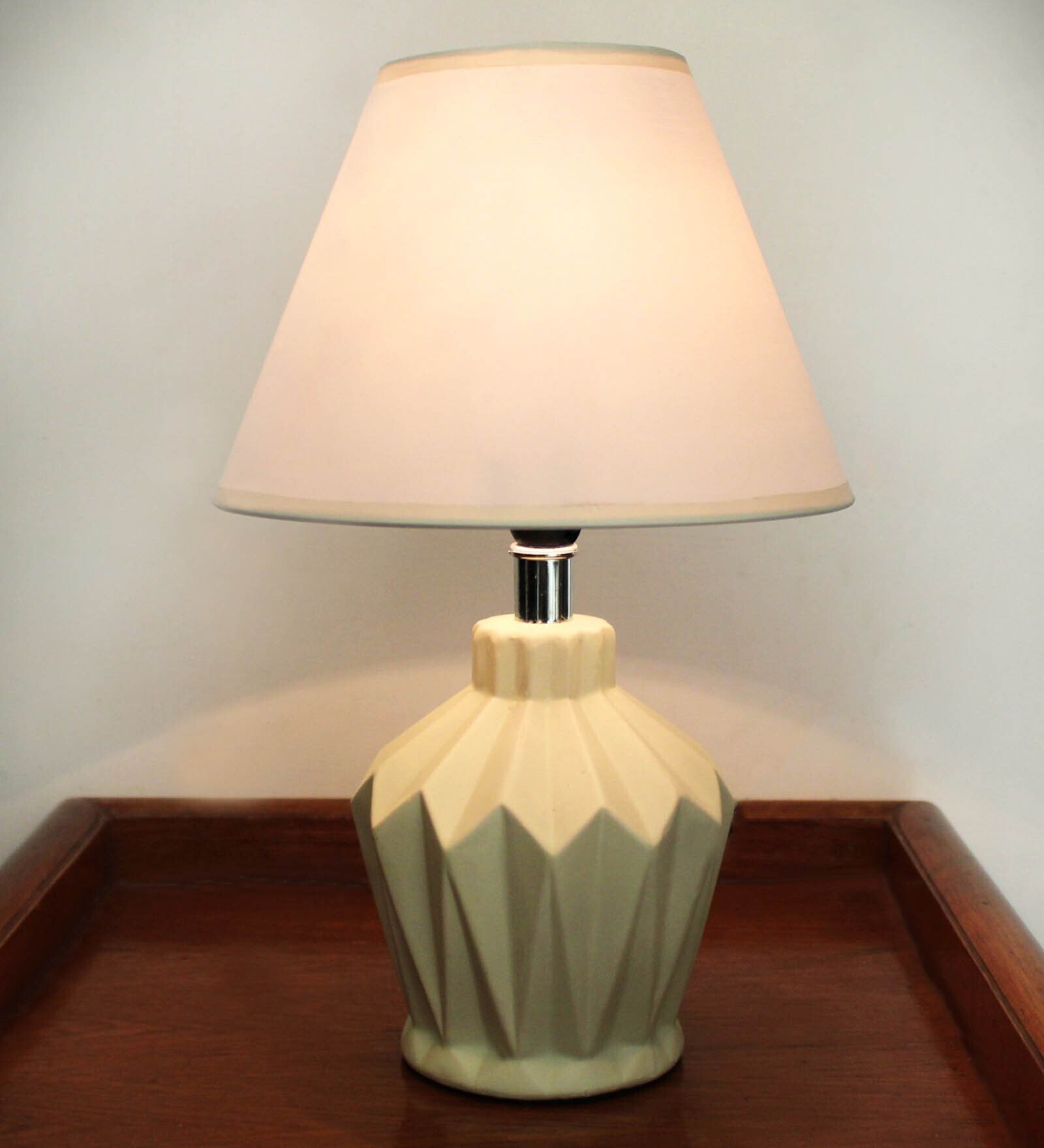 Dynamic White Fabric Shade Night Lamp With Ceramic Base