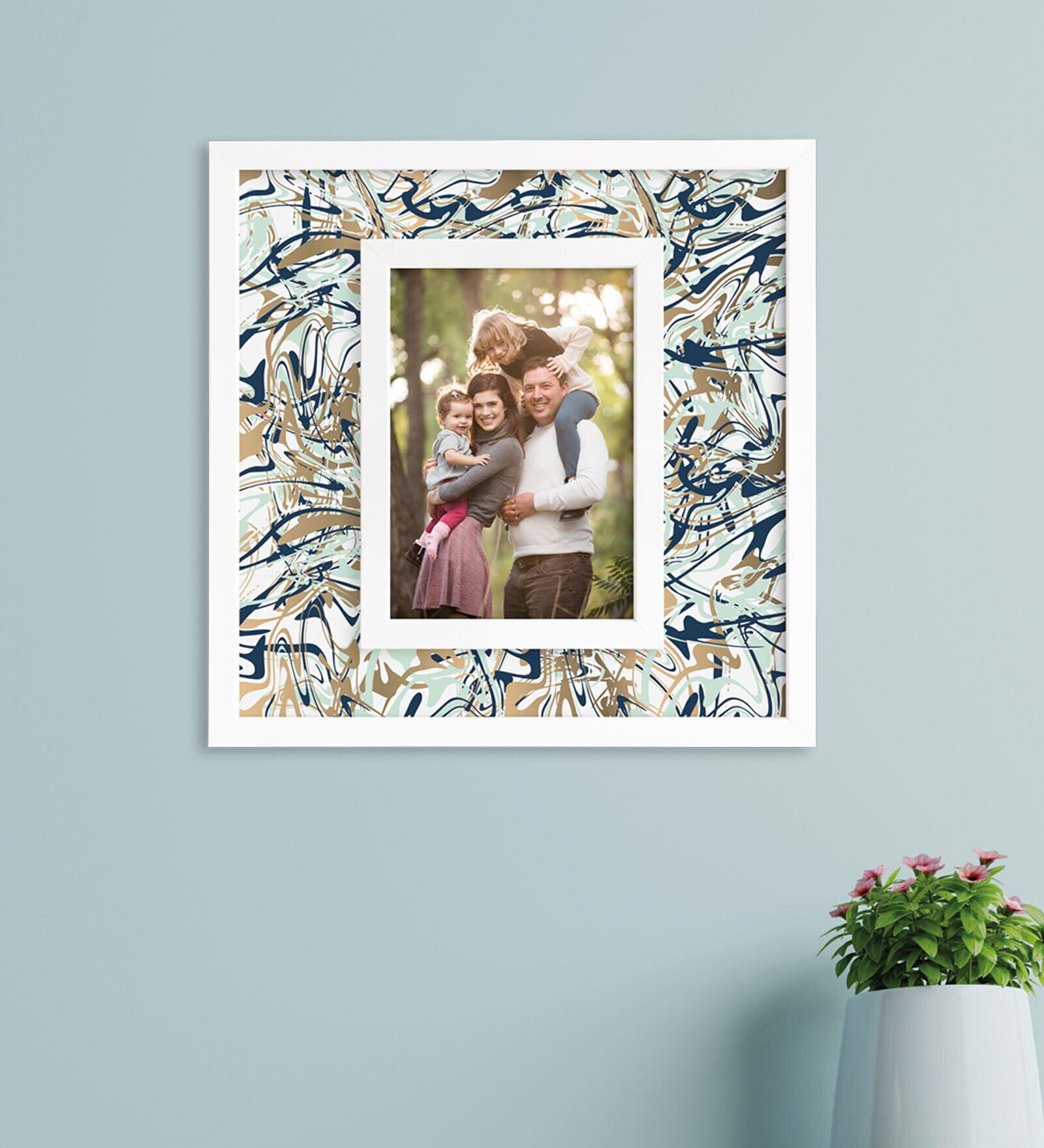 Ventus White Wooden Wall
Hanging Photo Frame