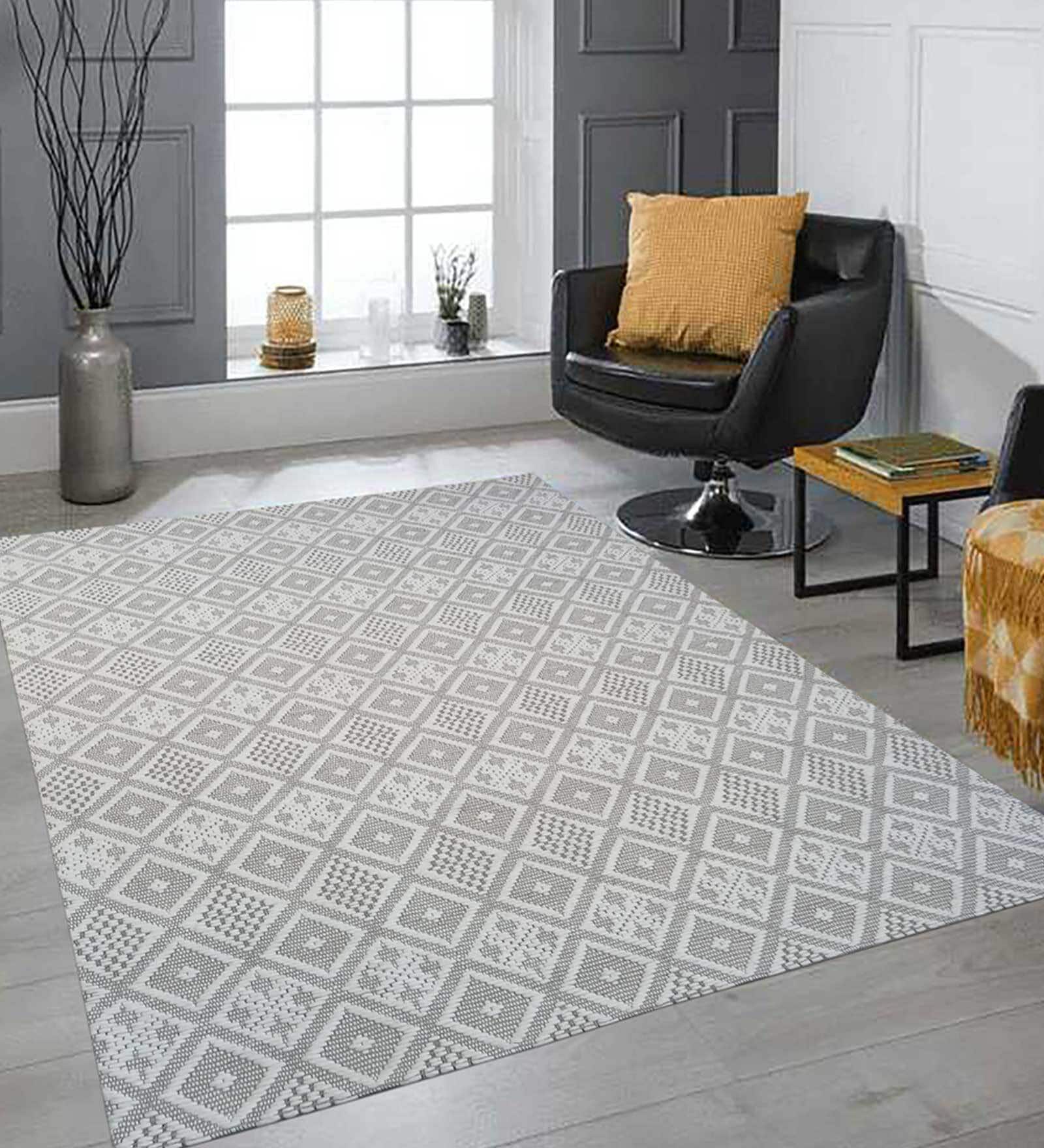 White Geometric Wool 5 ft x 7 ft Hand Woven Carpet