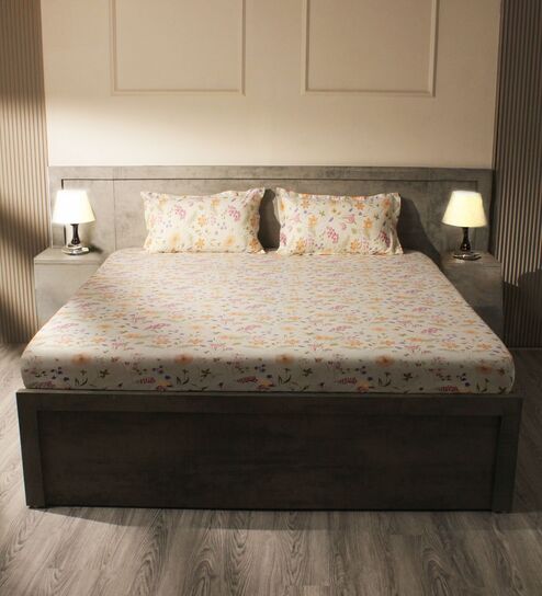 White & Blue 144TC Cotton Flat Super King Bedsheet with 2 Pillow Covers