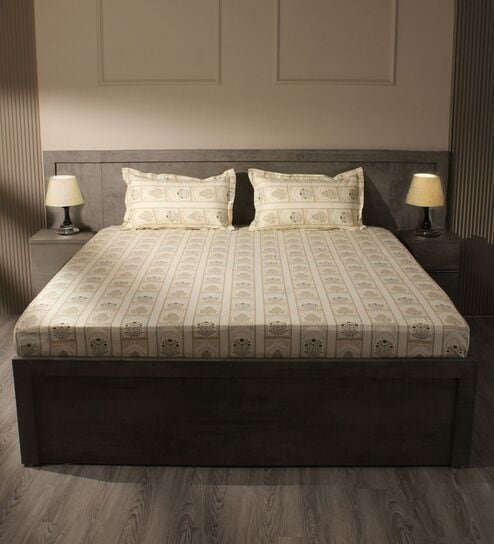 White & Blue 144TC Cotton Flat Super King Bedsheet with 2 Pillow Covers