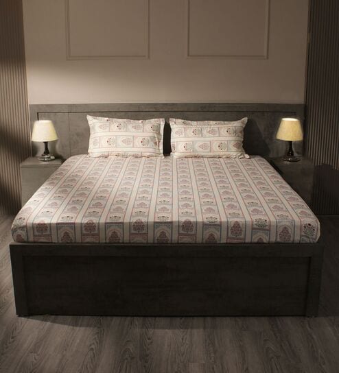White & Green 144TC Cotton Flat Super King Bedsheet with 2 Pillow Covers