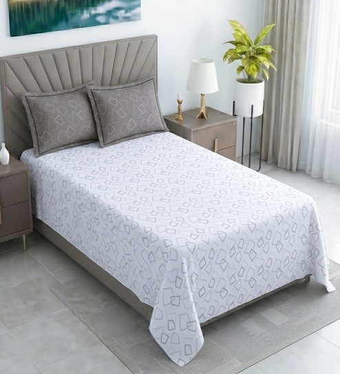 White & Grey Geometric 400 TC Cotton Single Bed Size Flat Bedsheet With 2 Pillow Covers
