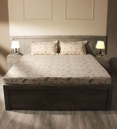 White & Pink 144TC Cotton Flat Super King Bedsheet with 2 Pillow Covers