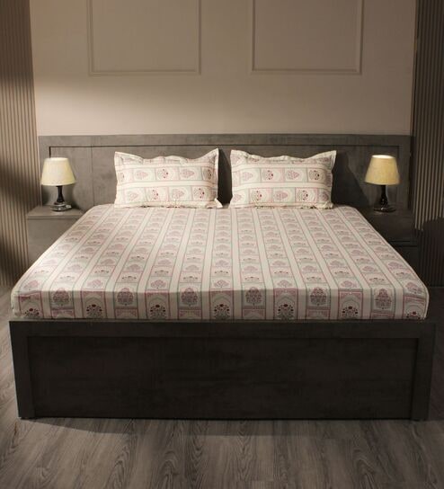 White & Purple 144TC Cotton Flat Super King Bedsheet with 2 Pillow Covers