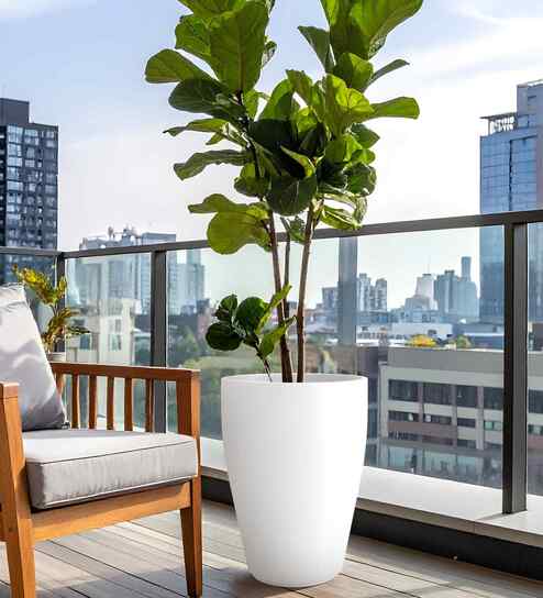 White VNR Whte Round 18 Inches Planter