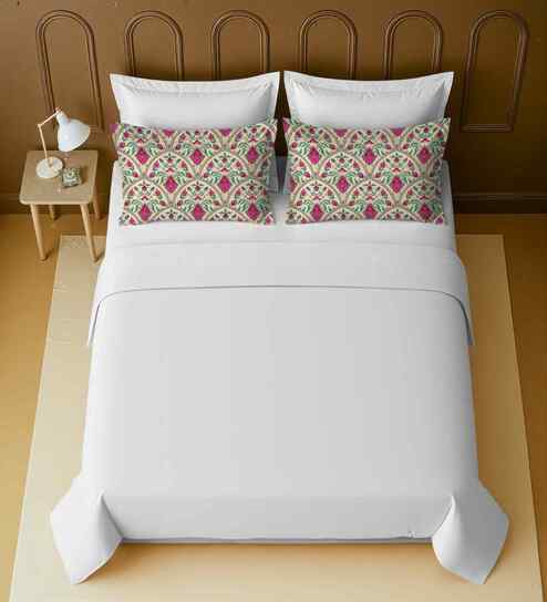 White 100% Cotton Super King Bedsheet with 2 Pillow Covers