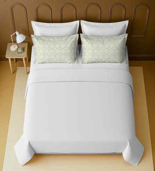 White 100% Cotton Super King Bedsheet with 2 Pillow Covers