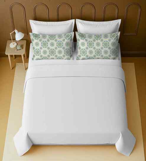 White 100% Cotton Super King Bedsheet with 2 Pillow Covers