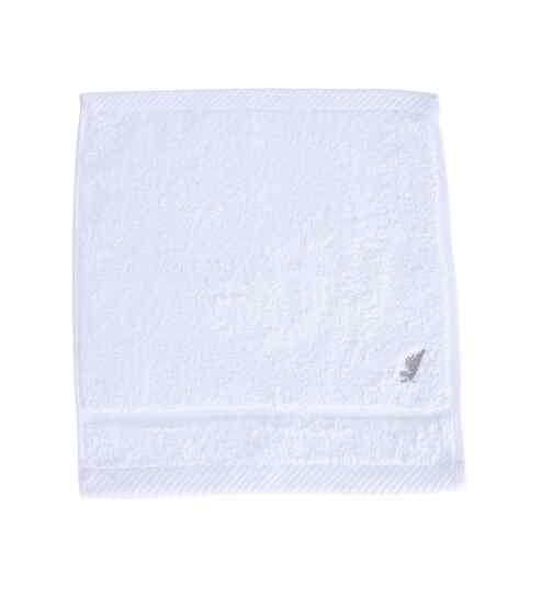 White Bamboo Cotton Solid 650 GSM Face Towel Set (4Pc)