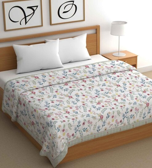 White Cotton Floral 500 GSM Double Bed Comforter