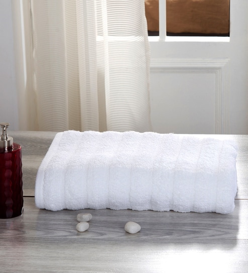 White Solid 550 GSM Cotton Bath Towel by Maspar