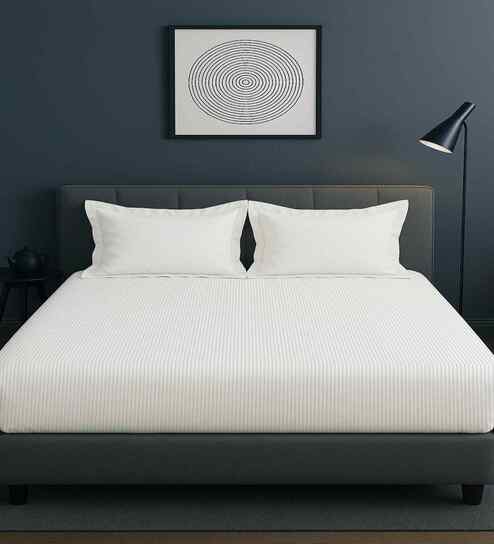 White Cotton1  Queen Bedsheet with 2 Pillow Covers
