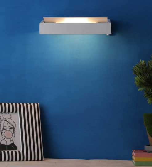 Catania Metal Flush Mount Wall Light (White)