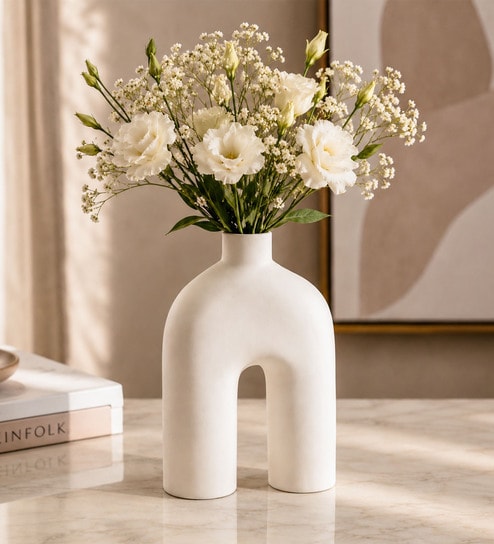 White Minimalistic Stoneware Vase
