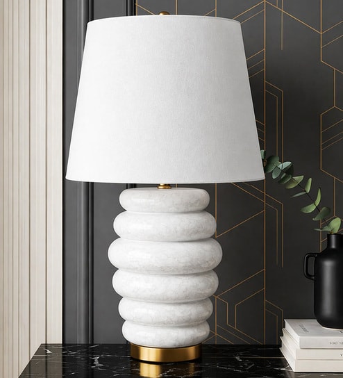 White Resin Opal Grandeur table lamp