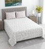 White Abstract 400 TC Cotton Superking Size Bedsheet With 2 Pillow Covers Threads