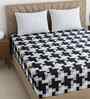 White Geometric 310 TC Cotton King Bedsheet with 2 Pillow Covers