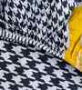 White Geometric 390 TC Cotton King Bedsheet with 2 Pillow Covers