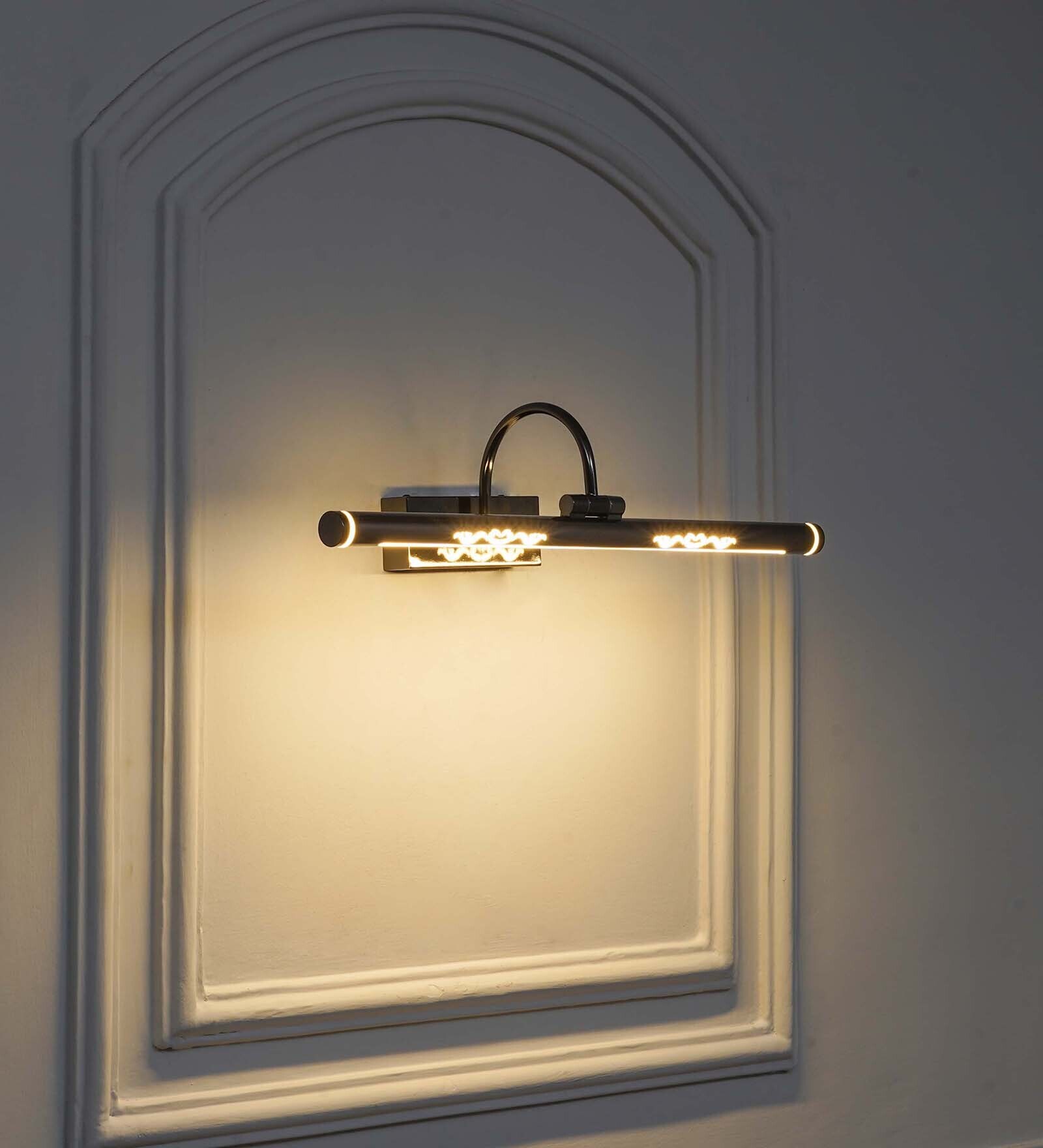 Willow Led Adjustable Swivel Picture Light In Antique Nickel Finish
