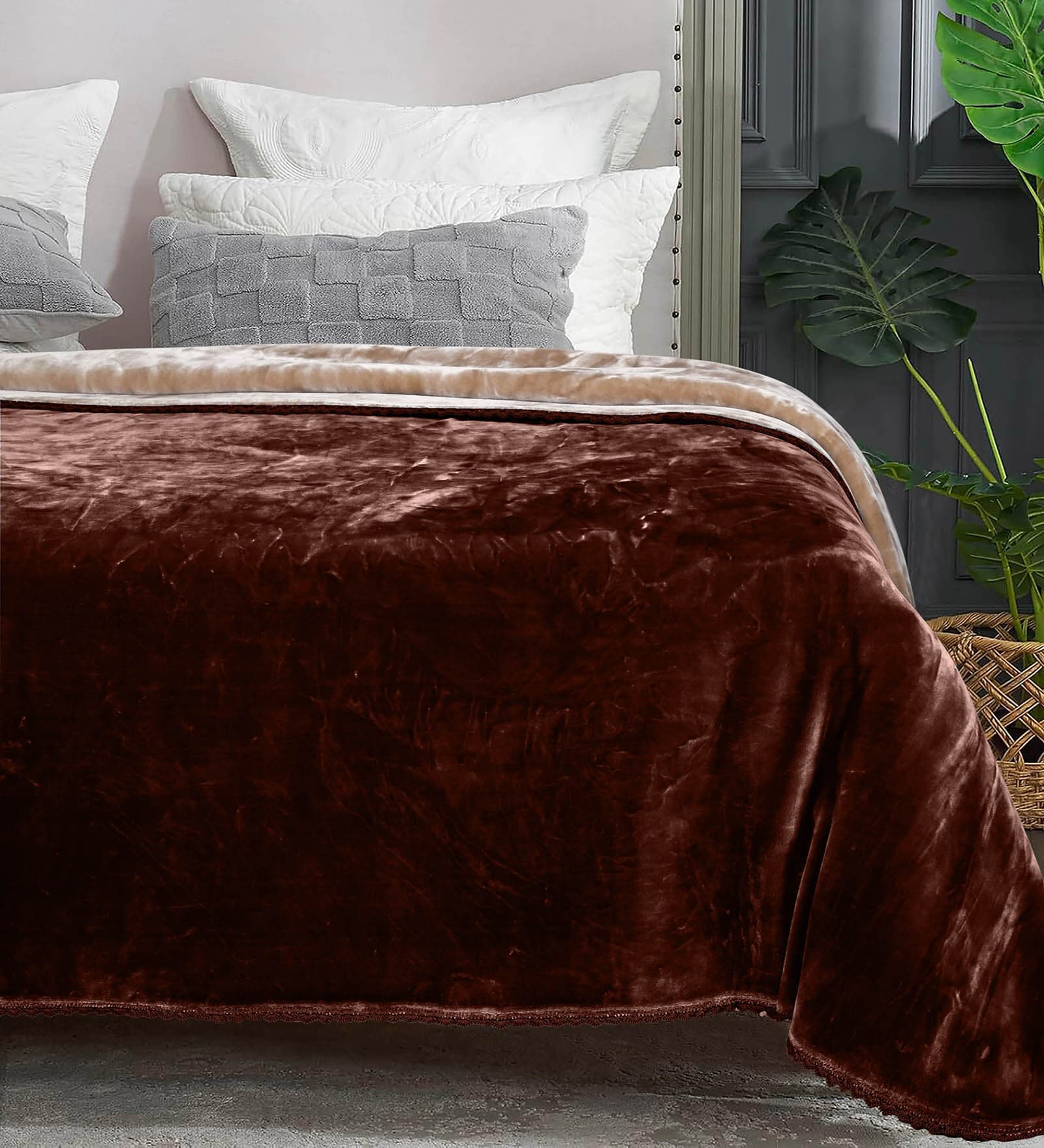 Beige Brown Winter Mink Double Layer Heavy Cloudy Silky-Soft Single Blanket With Crochet Lace Edge