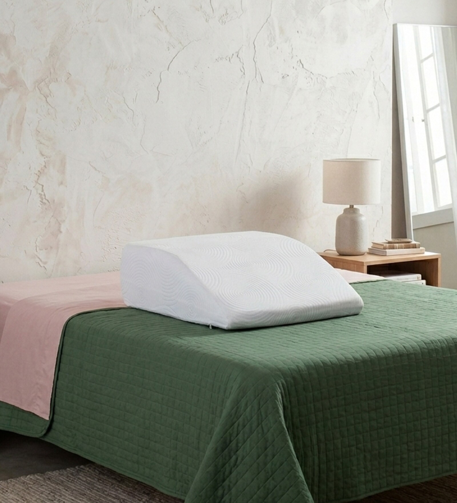 Wisteria Pain Relief (24 X 21) HR Foam & Memory Foam Wedge Pillow