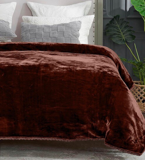 Brown Double Sided Heavy 2 Layer Blanket With Crochet Lace Edge