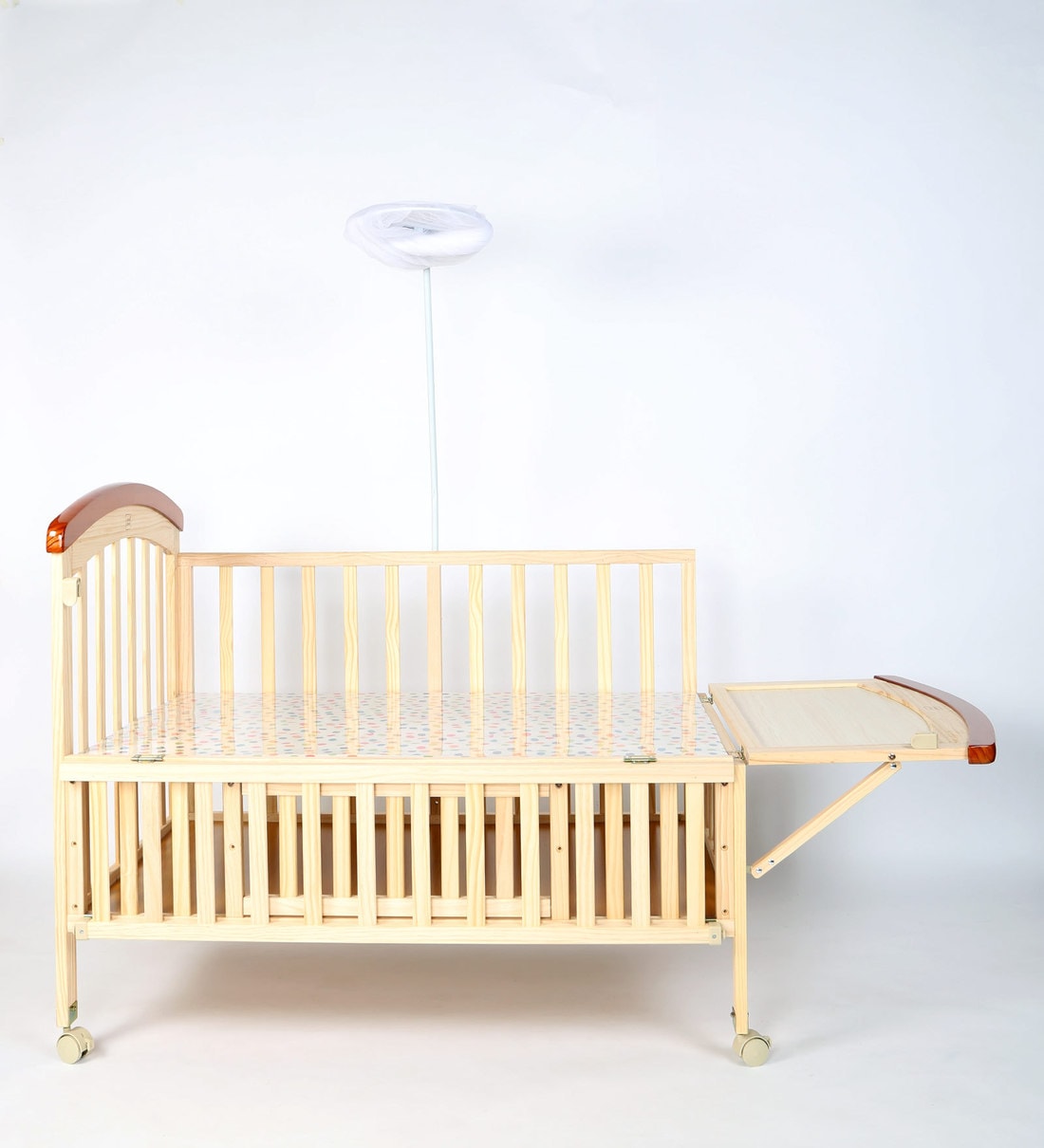 Mee mee clearance wooden cot