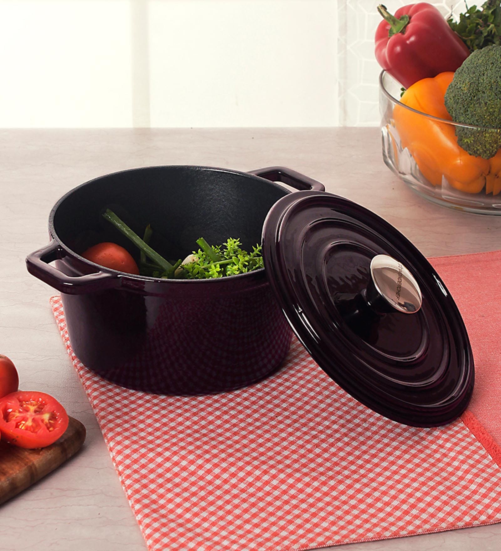 Buy Ferro Cast iron Cook & Serve Pot with Lid 24Cm in Majolica Red