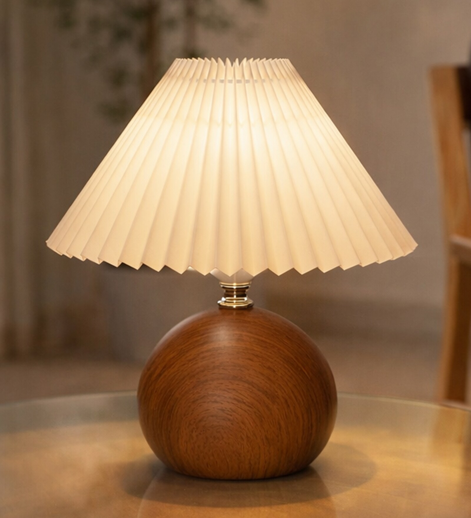 Wood Grain Pattern Small Table Lamp