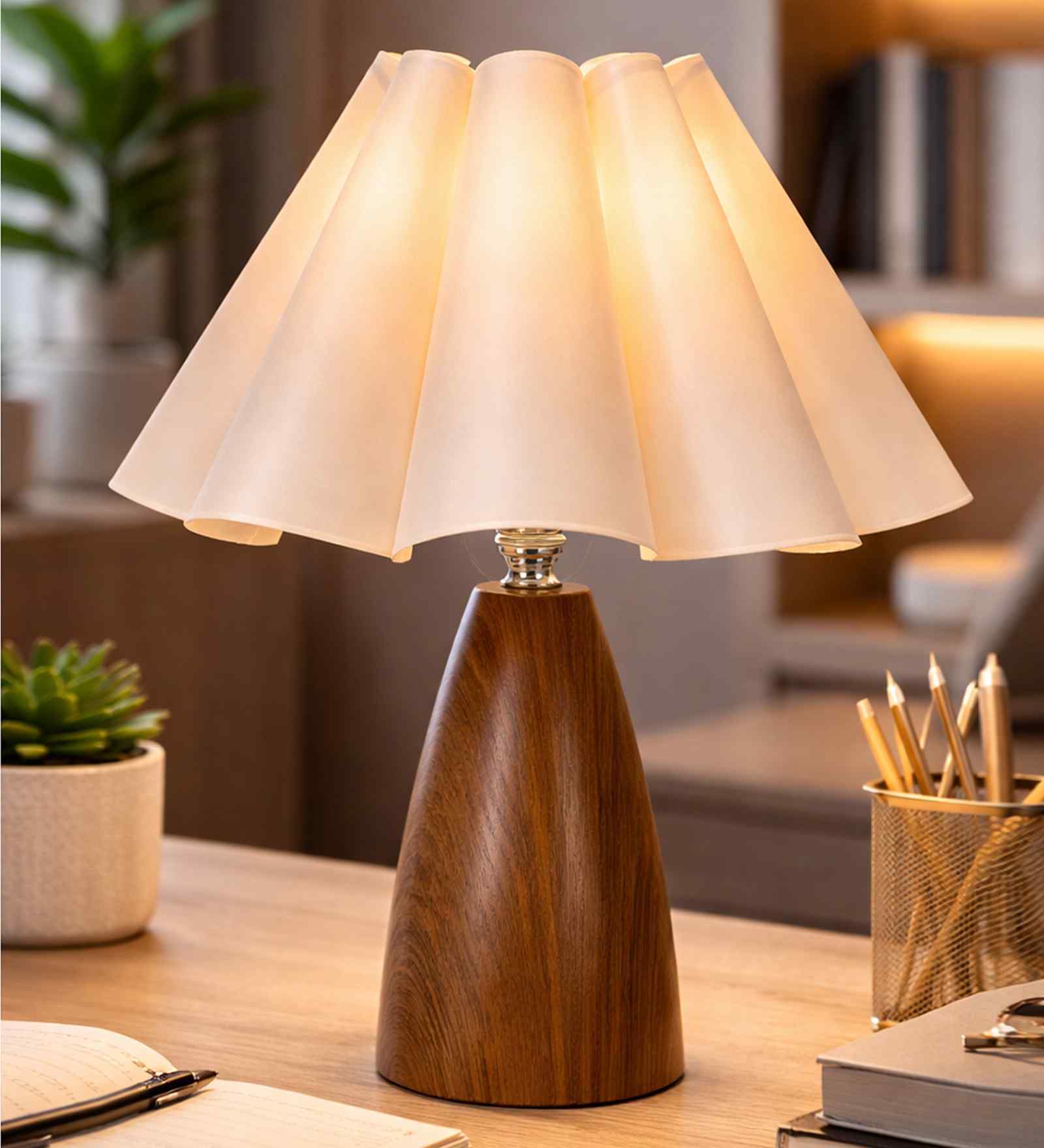 Wood Grain Pattern Small Table Lamp