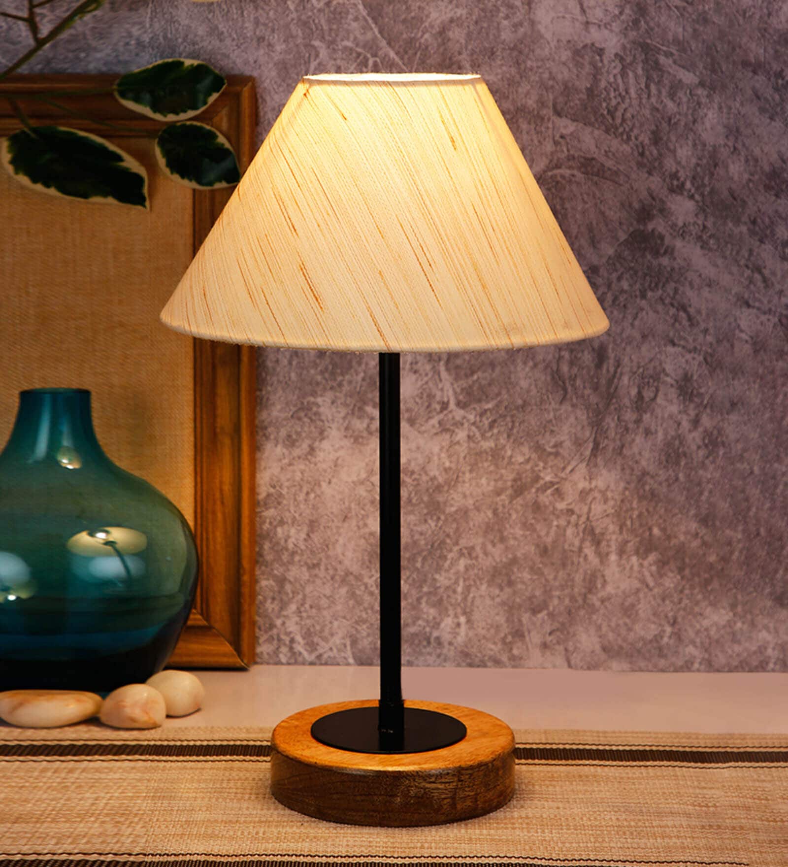 Wood Off-White Table Lamp