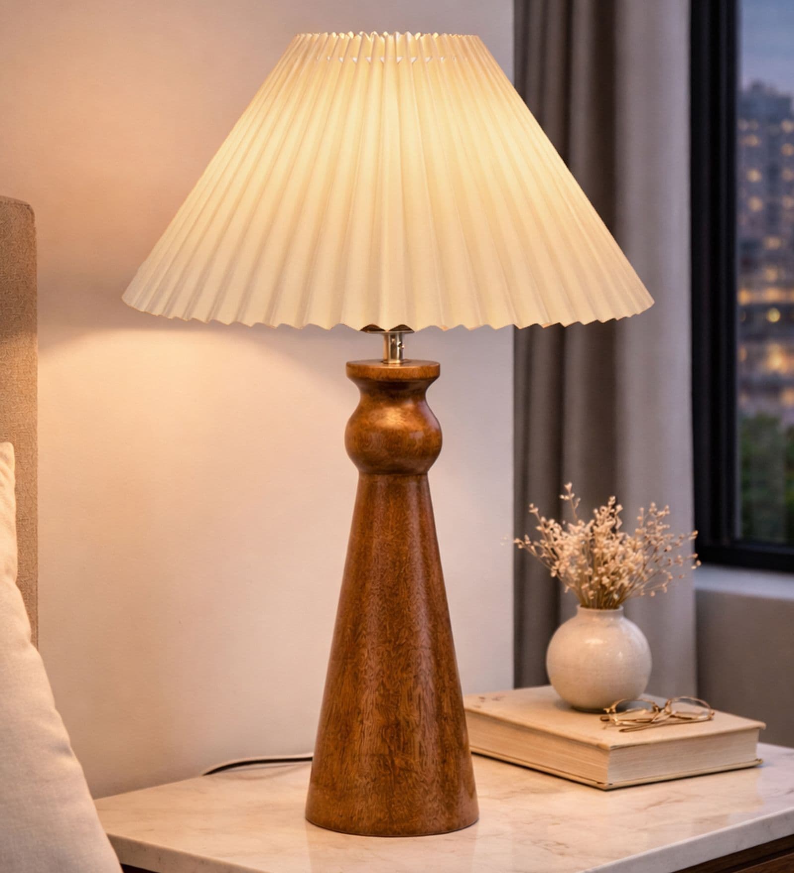 Wooden Baluster Table Lamp with Pleated Shade for Bedroom and Desk lamp
