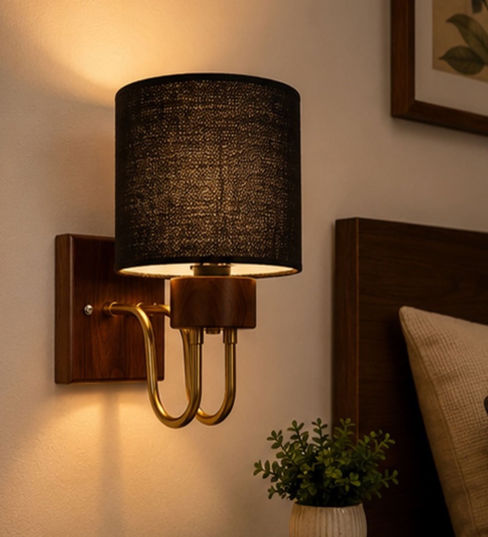 Wooden Gold Wall Lamp with Black Jute shade